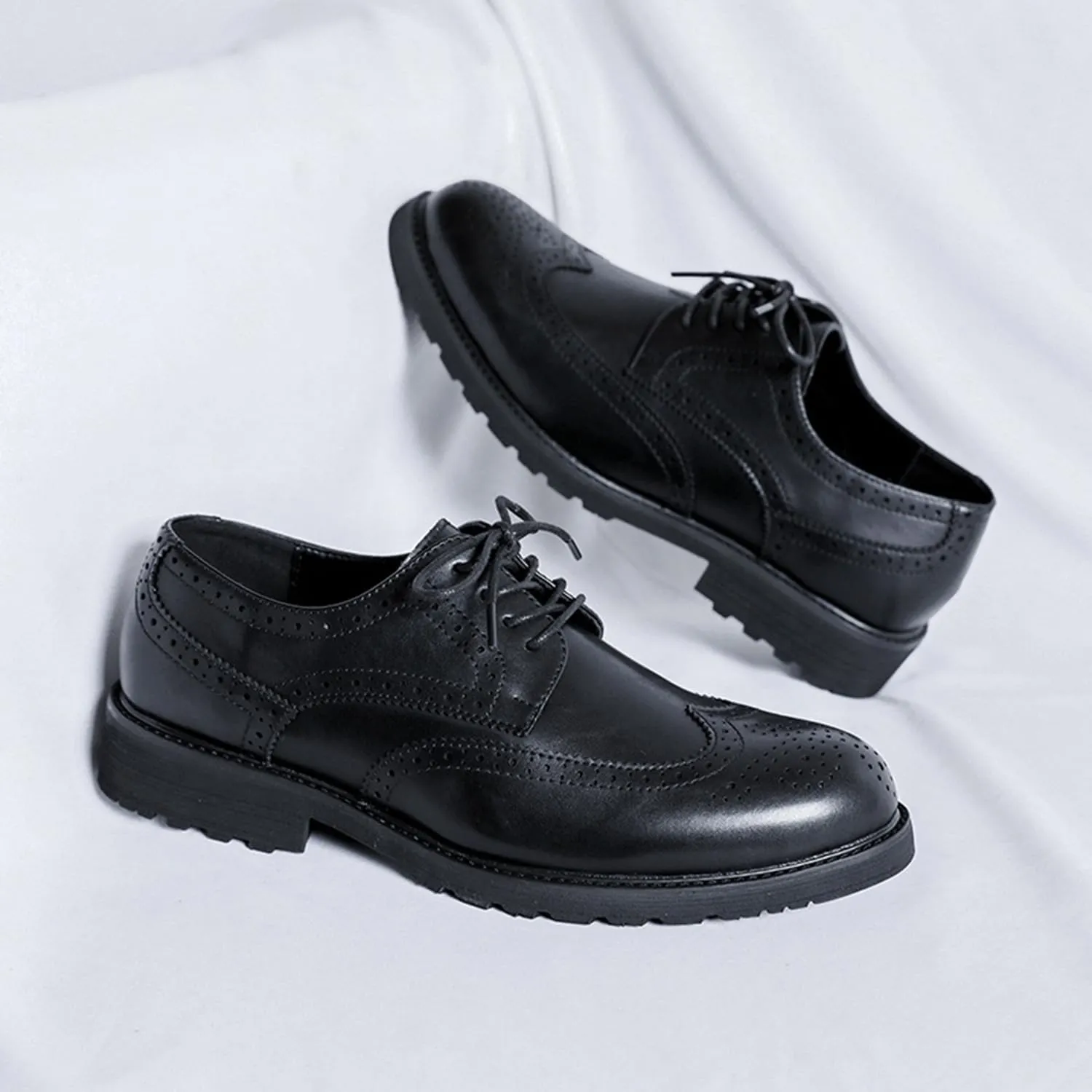 Men's Business Casual Dress Shoes Classic Wingtip Lace-Up Brogues Modern Formal Oxfords Tuxedo Suit Shoes