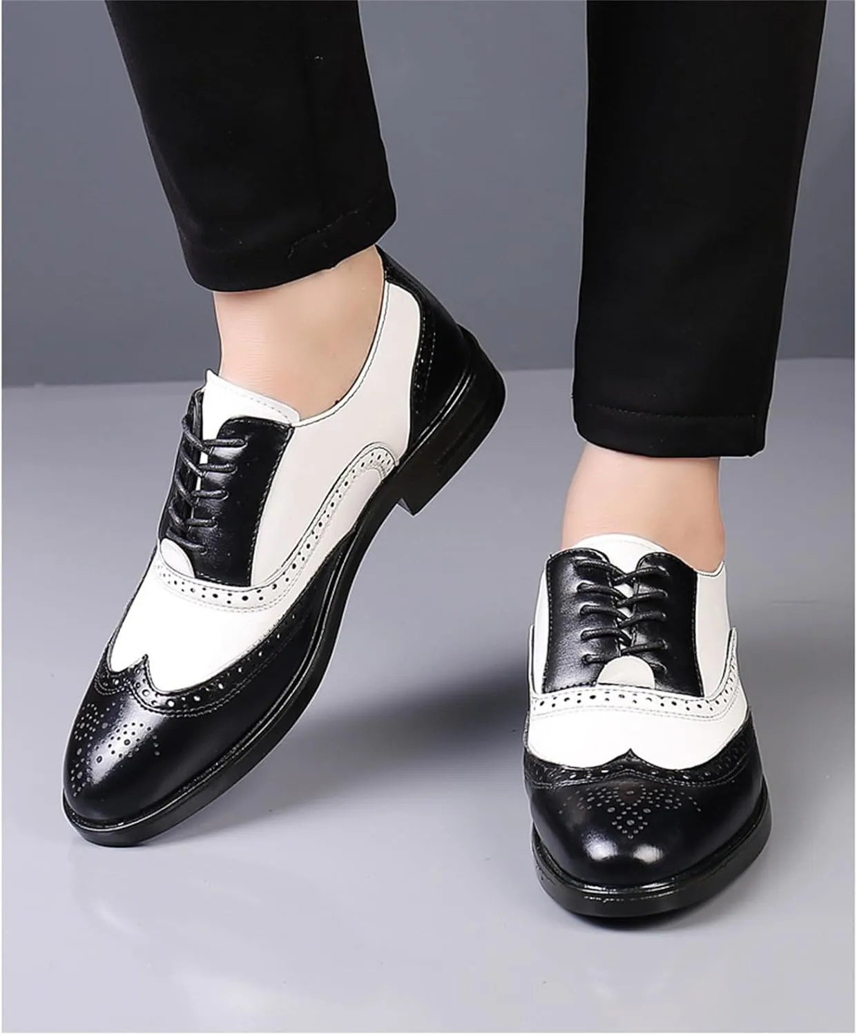 Mens Multicolor Leather Lace Up Brogues Dress Oxford Shoes Retro Two Tone Wingtip Carving Prom Derby Shoes Pointed Toe Business Formal Shoes
